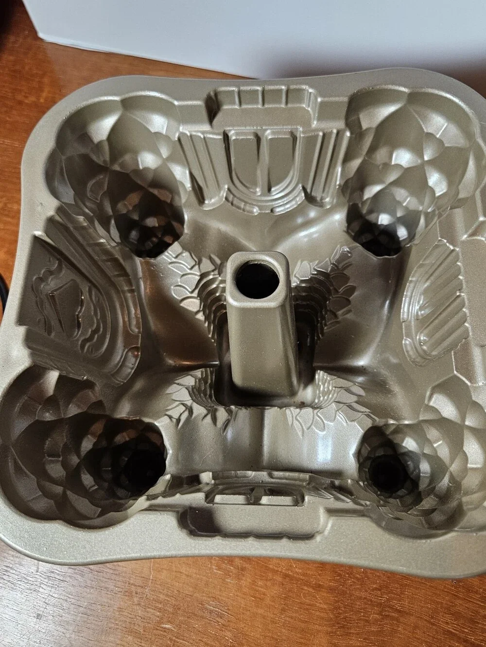 Nordic Ware Hansel & Gretel Bundt Cake Pan Mold Gingerbread Castle Cottage